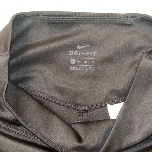 Nike Dri Fit Essentials Black Running Short 6” inseam Size XS - Picture 3 of 3